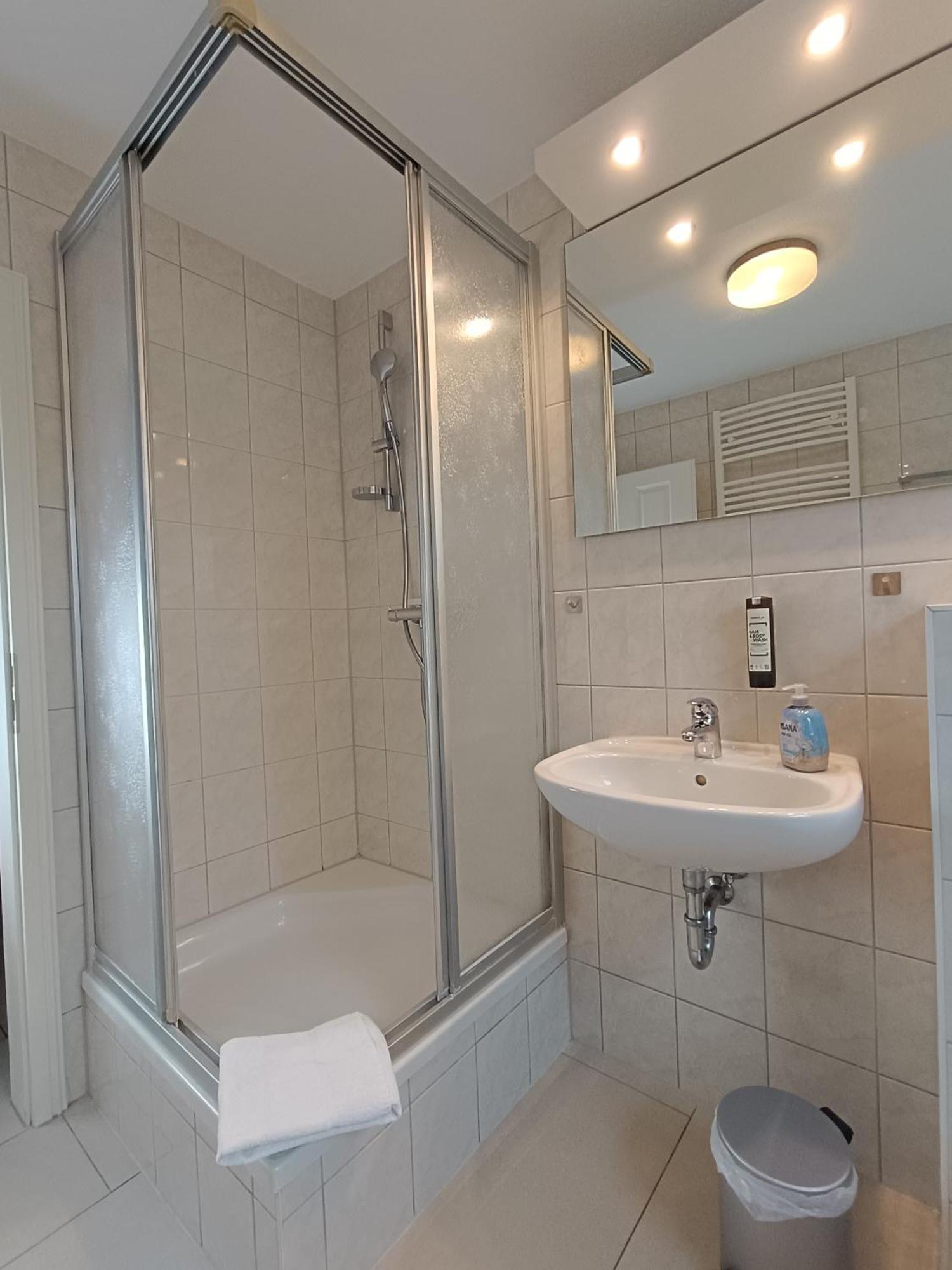 Haus Nemo - Appartement 5, Gemuetliches Appartement Mit Strandkorb, Strandnah 50 M Heringsdorf  Exterior foto