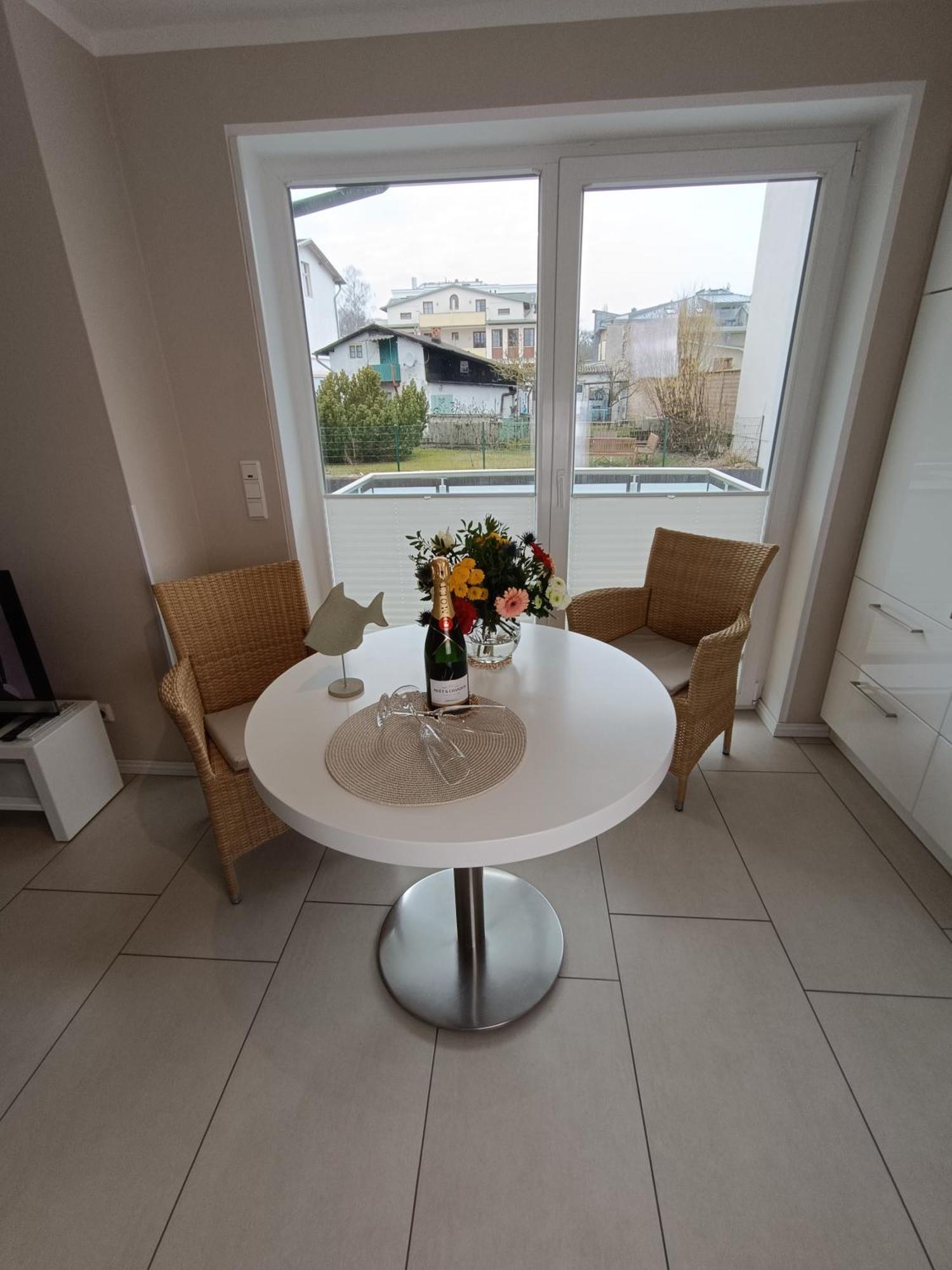Haus Nemo - Appartement 5, Gemuetliches Appartement Mit Strandkorb, Strandnah 50 M Heringsdorf  Exterior foto