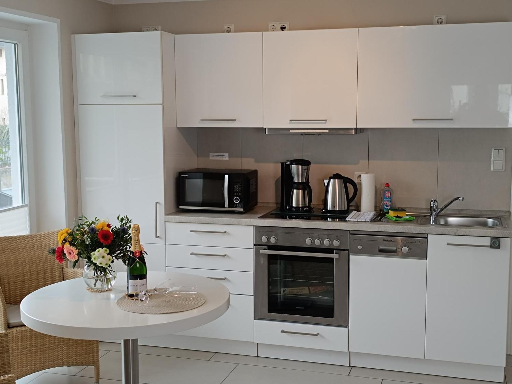 Haus Nemo - Appartement 5, Gemuetliches Appartement Mit Strandkorb, Strandnah 50 M Heringsdorf  Exterior foto